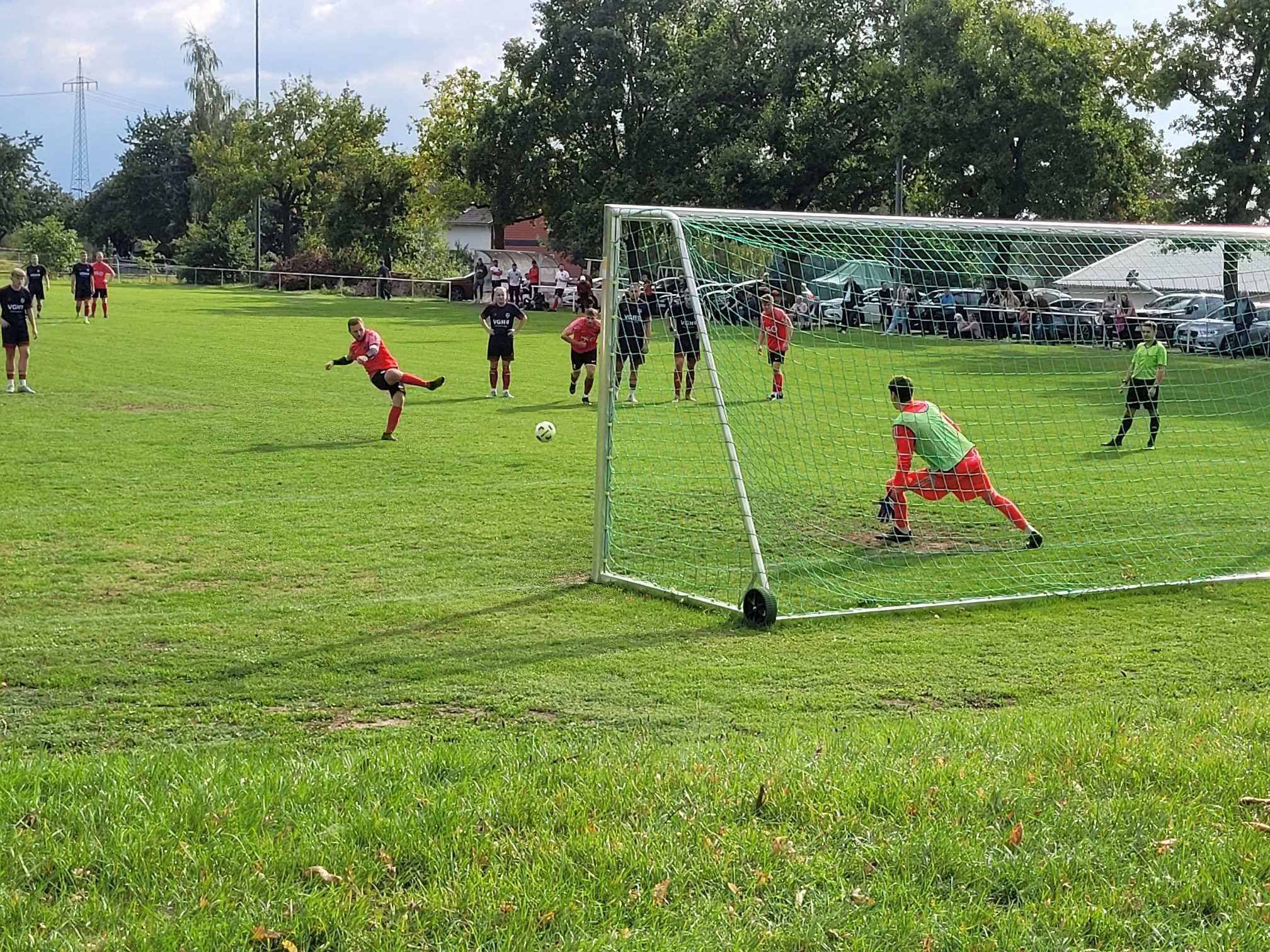 Angelo Kellner mit Elfmeter zum 1:0